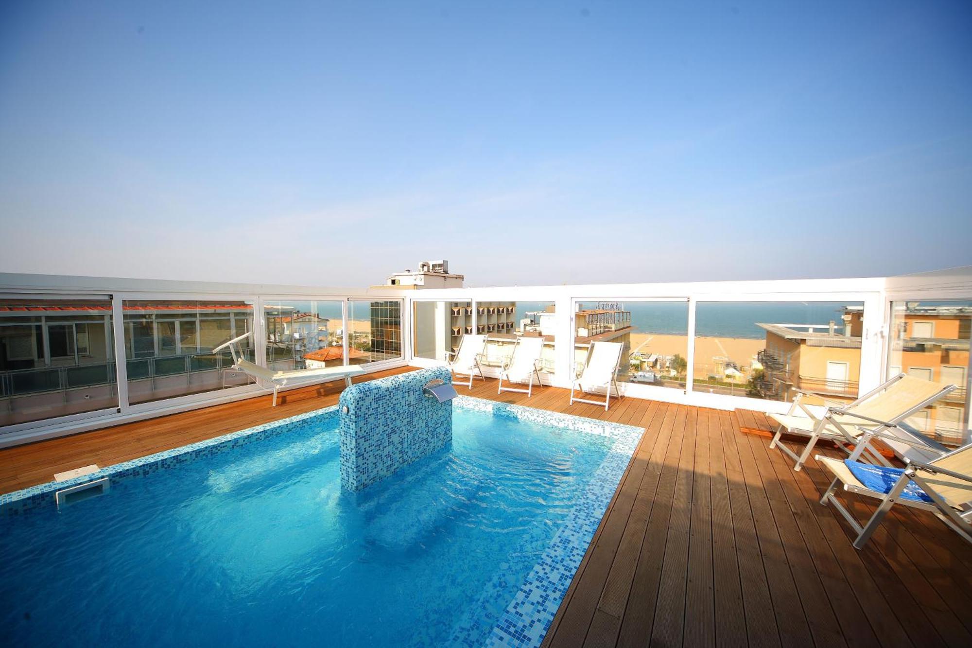 Hotel Panama Majestic Римини Экстерьер фото